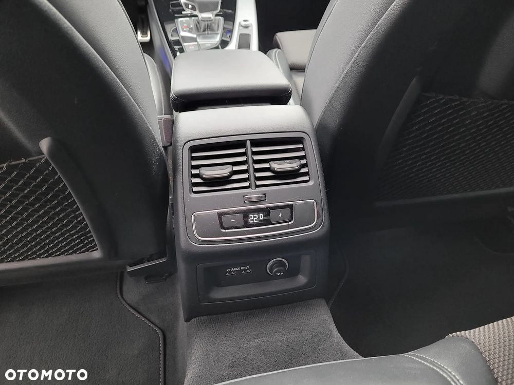 Audi A5 Sportback 35 TFSI S tronic S line - 34