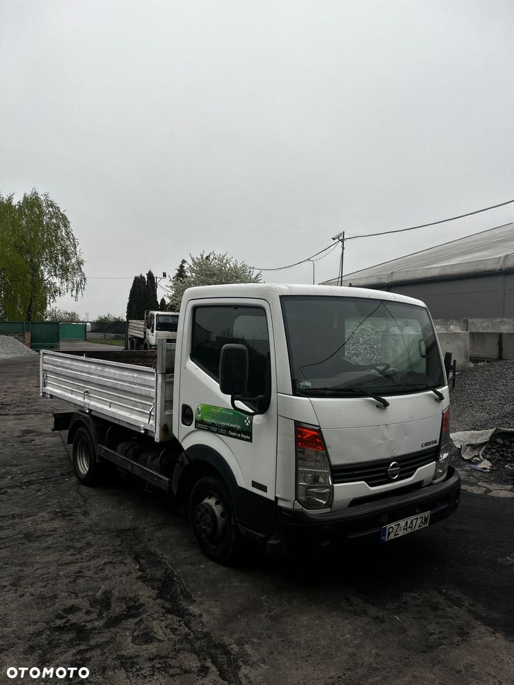 Nissan Cabstar 2.5 D - 4