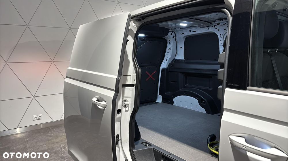 Volkswagen ID. Buzz 82kWh Pro - 16