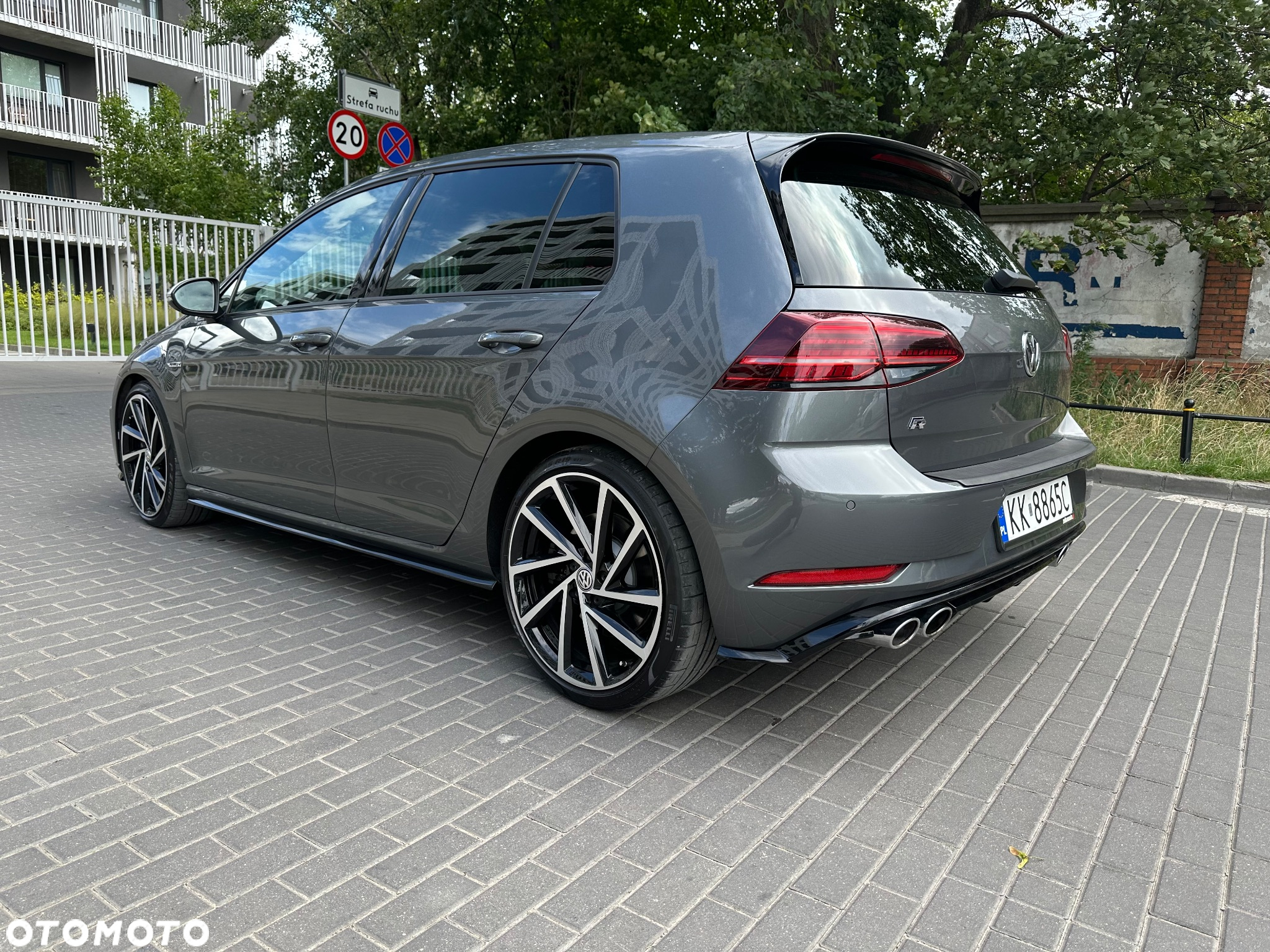 Volkswagen Golf VII 2.0 TSI BMT 4Mot R DSG - 4