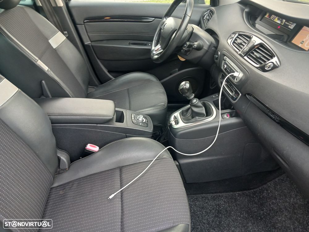 Renault Scénic 1.5 dCi Sport SS - 39