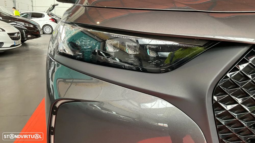 DS DS7 Crossback - 10