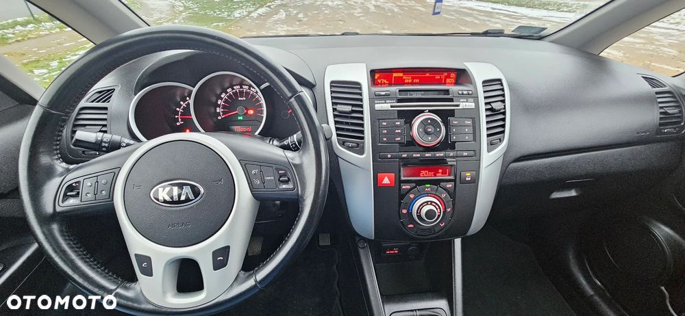 Kia Venga 1.4 CRDi XL - 10