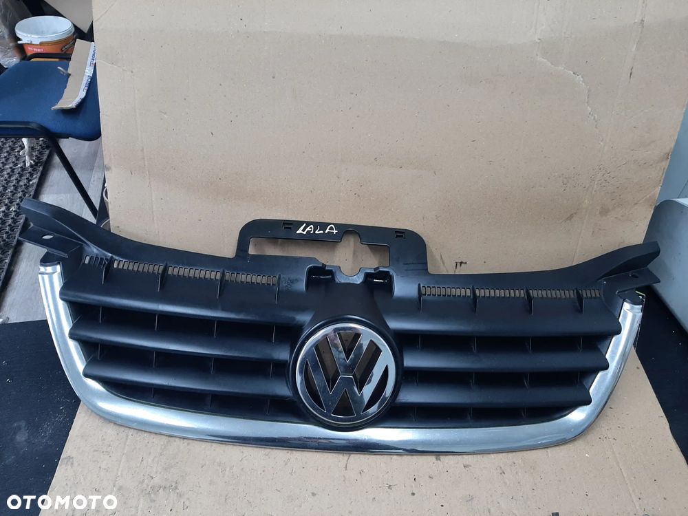 grill atrapa VW Touran Caddy - 2