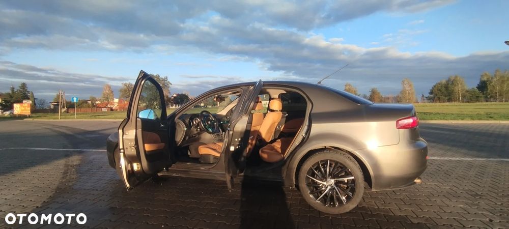 Alfa Romeo 159 1.9JTDM Impression - 8