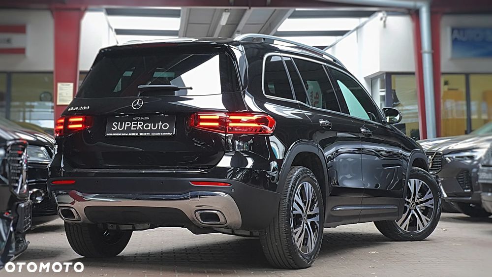 Mercedes-Benz GLB 200 7G-DCT - 11