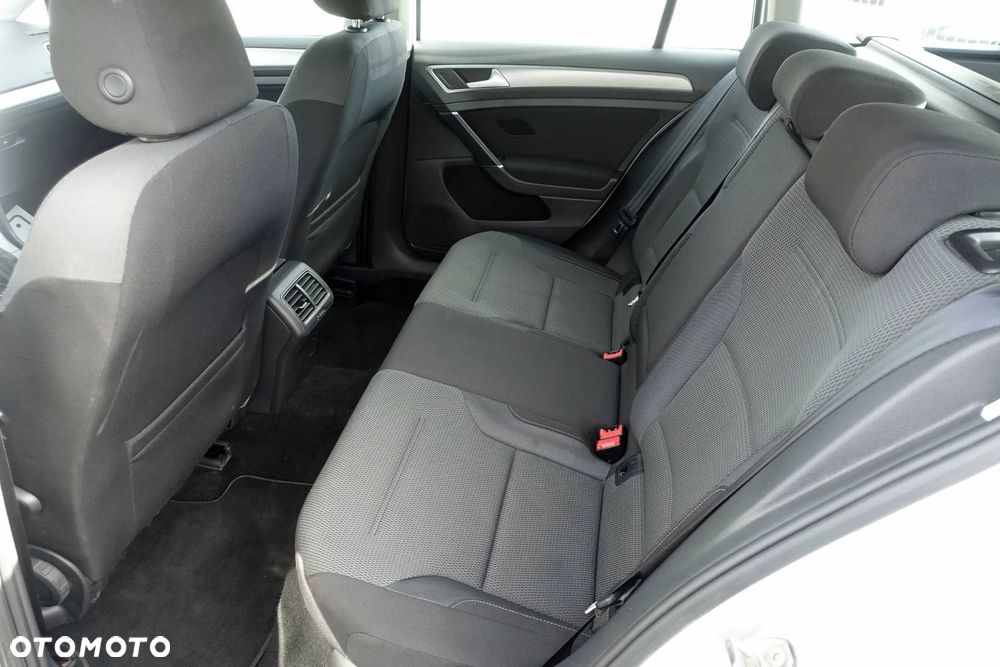 Volkswagen Golf Variant 2.0 TDI (BlueMotion Technology) DSG Comfortline - 13