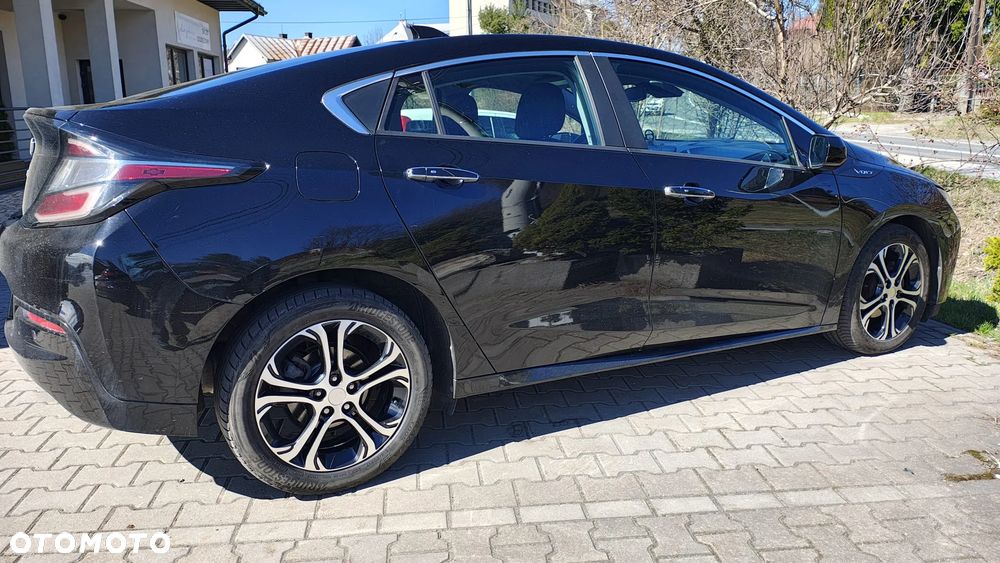 Chevrolet Volt - 2