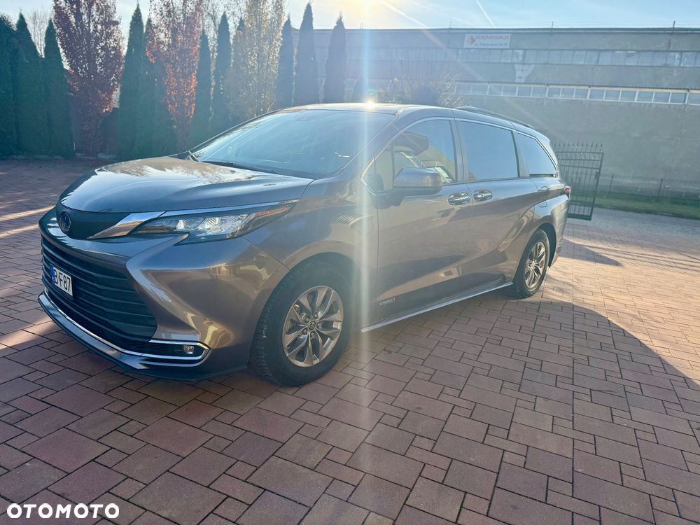Toyota Sienna 3.5 V6 XLE AWD - 2