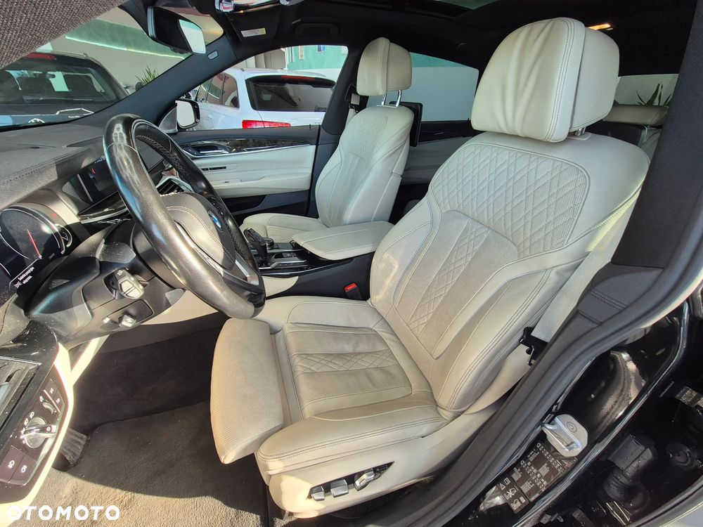 BMW 6GT - 18