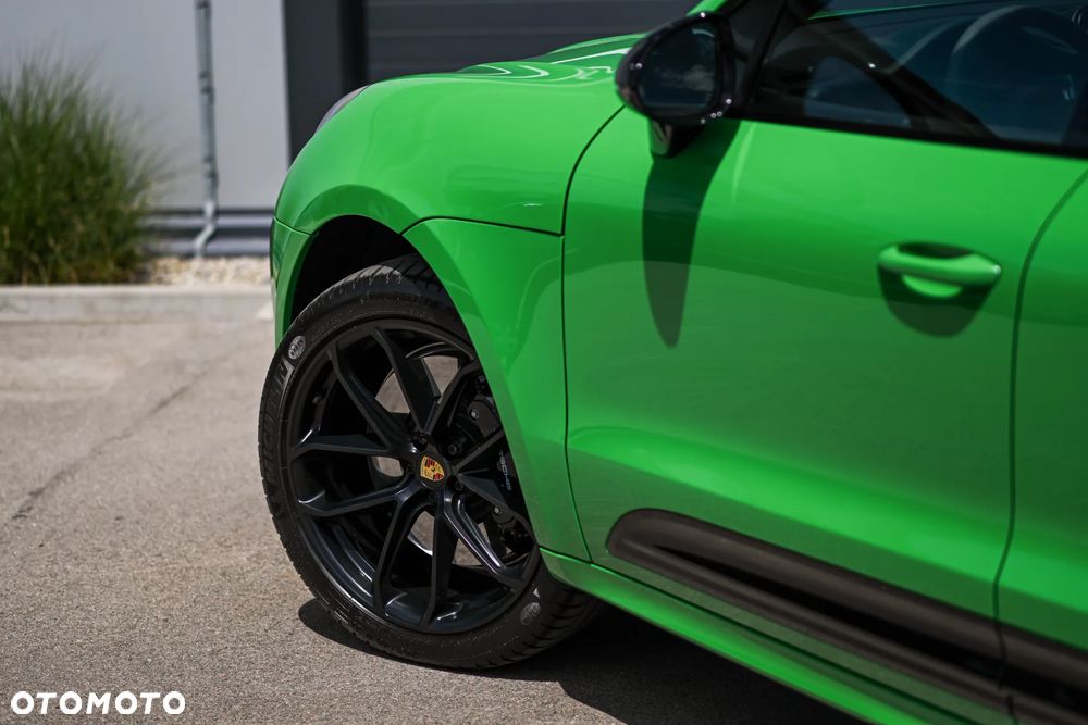 Porsche Macan - 17