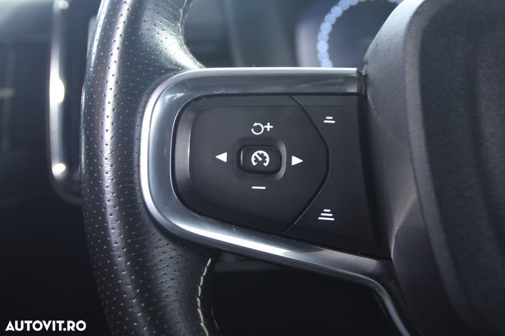 Volvo XC 40 T4 AWD R-Design - 20