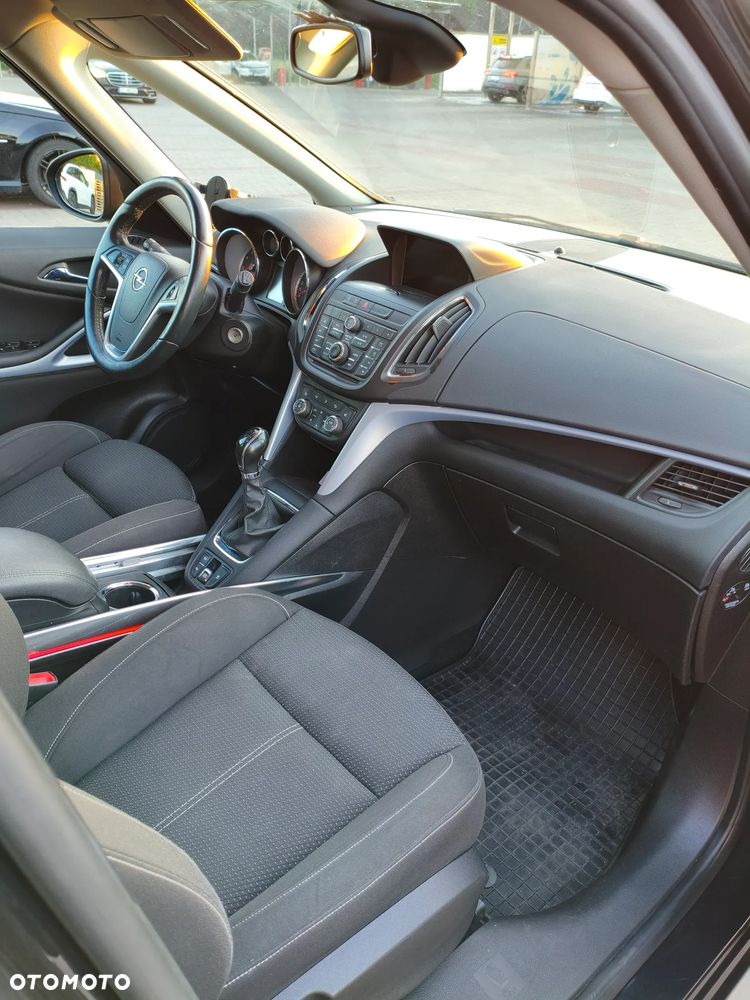 Opel Zafira Tourer 1.4 Turbo Active - 30