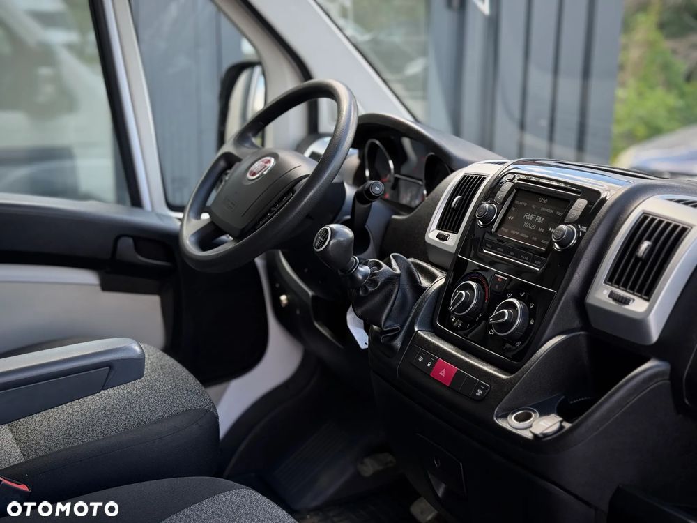 Fiat Ducato 2.3 131KM / Kontener 4,2m 8EP + Winda Palfinger 750kg / 250.476KM PRZEBIEG / 2019 ROK PRODUKCJI / ZAREJESTROWANY W PL / PO PRZEGLĄDZIE UDT / GOTOWY DO PRACY ! - 28