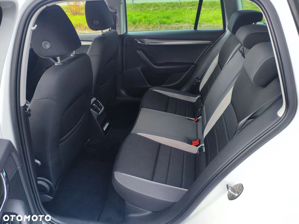 Skoda Octavia 2.0 TDI (Green tec) Joy - 24