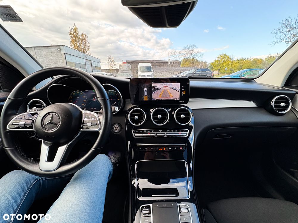 Mercedes-Benz GLC - 40