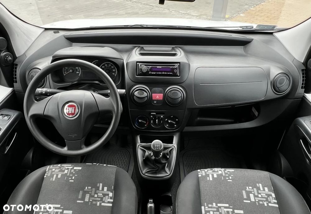 Fiat Fiorino Kombi 8V Elegant - 17