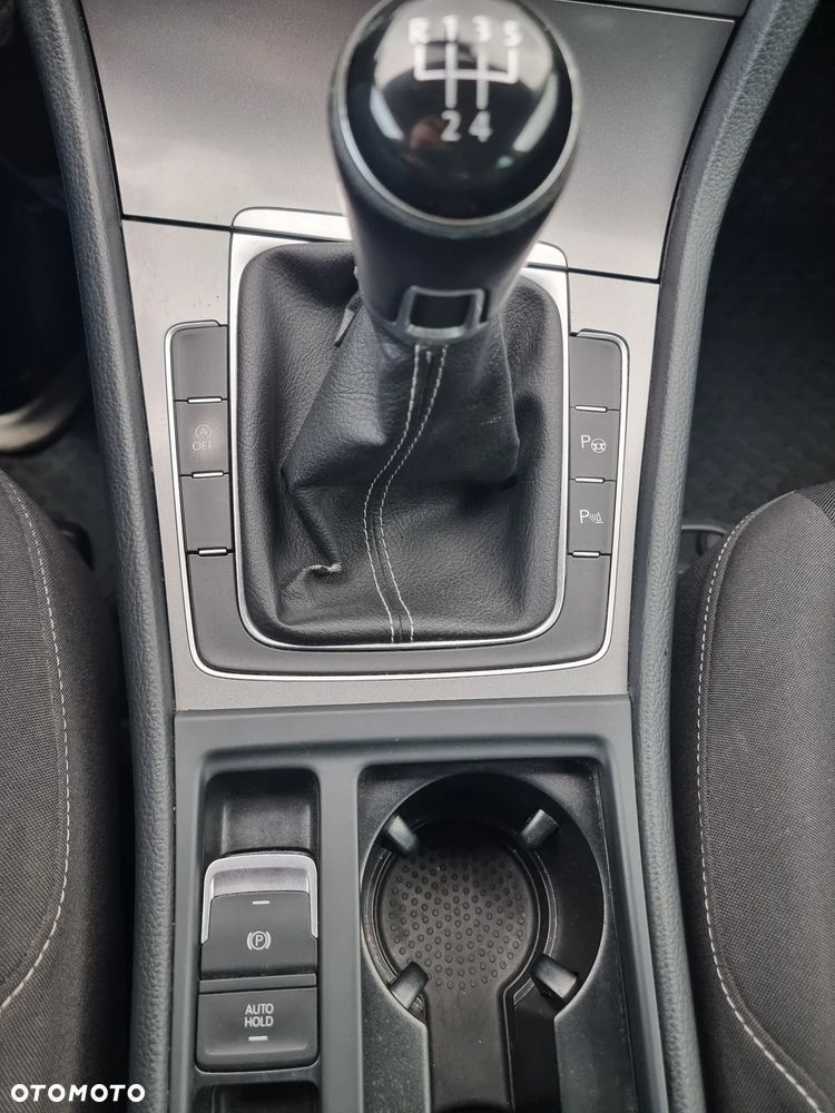 Volkswagen Golf 1.6 BlueTDI Comfortline - 12