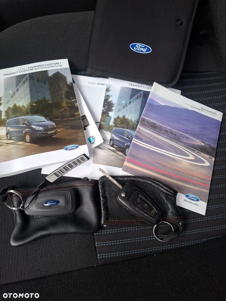 Ford TRANSIT CUSTOM - 16