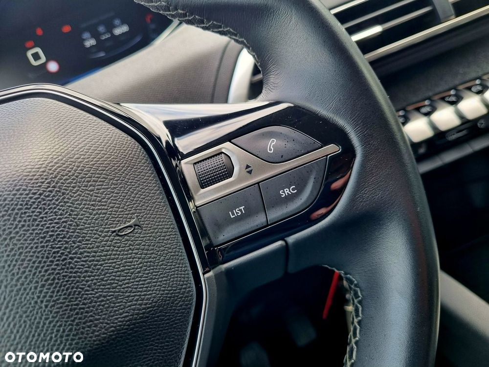 Peugeot 3008 1.5 BlueHDi Allure S&S - 18