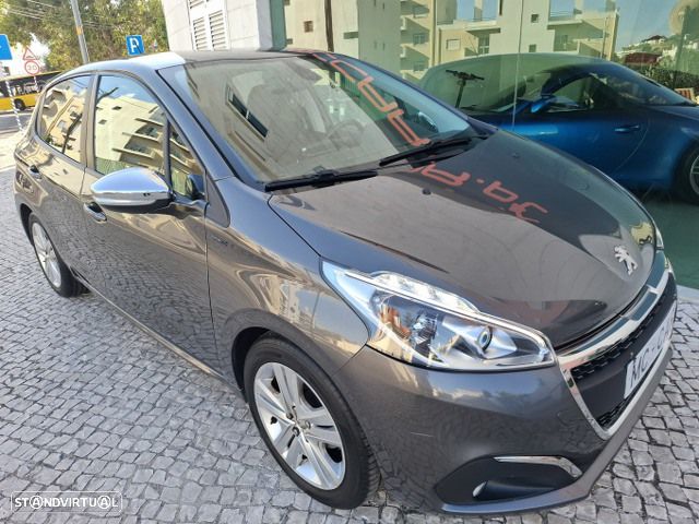 Peugeot 208 1.2 PureTech Signature - 54