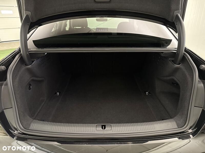 Audi A4 Limousine 35 TFSI mHEV S Line S tronic - 20
