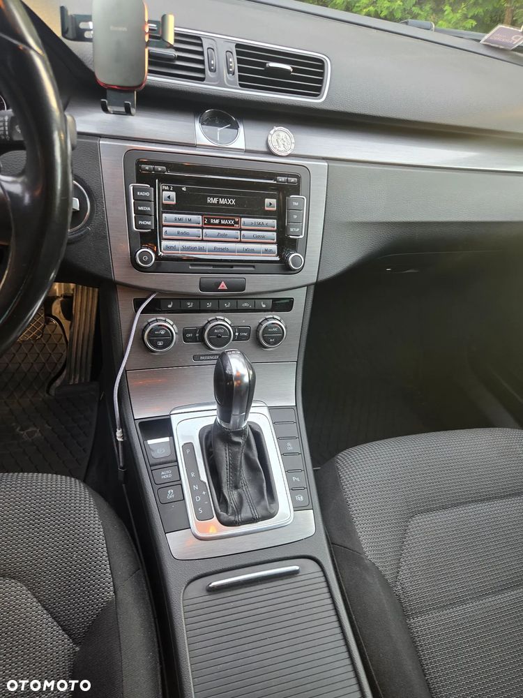 Volkswagen Passat 1.4 TSI BMT Highline DSG - 9