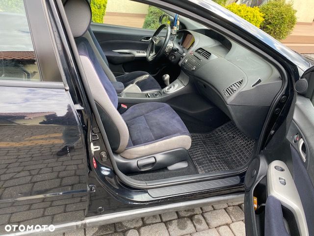 Honda Civic 1.8 Executive - 2