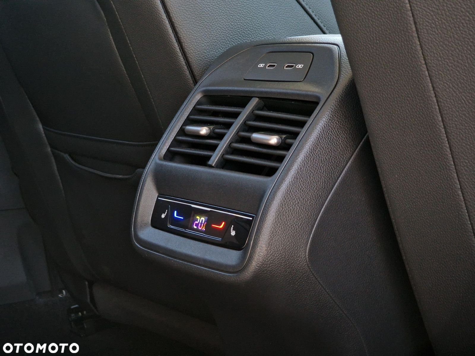 Skoda Superb 2.0 TDI SCR Selection DSG - 14
