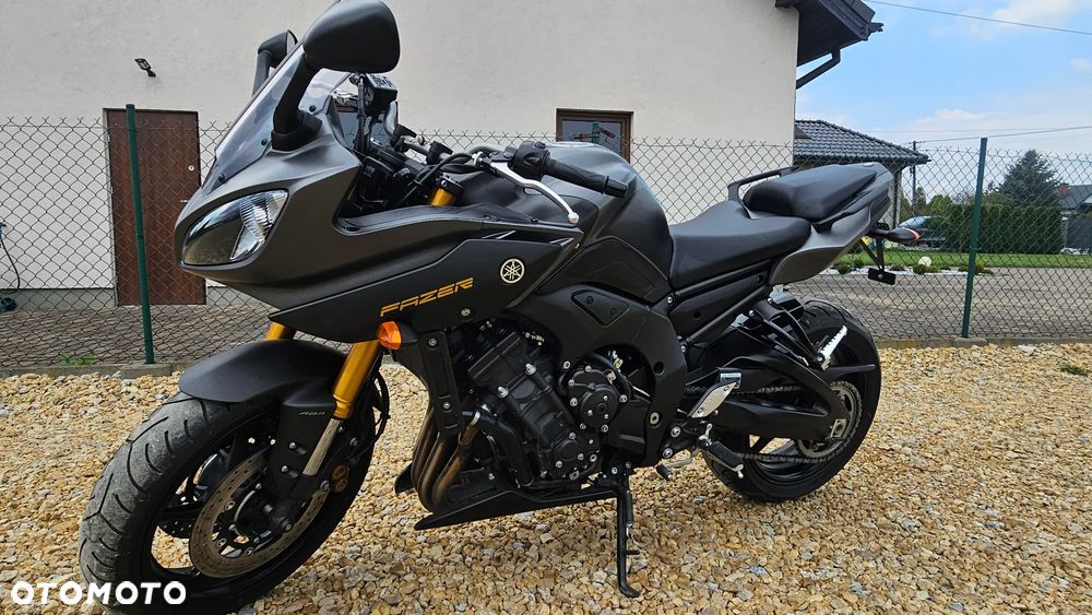 Yamaha FZ8 - 5