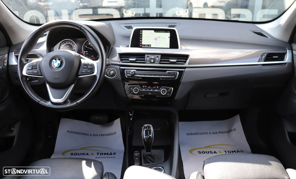 BMW X1 16 d sDrive xLine Auto — fotografia 8