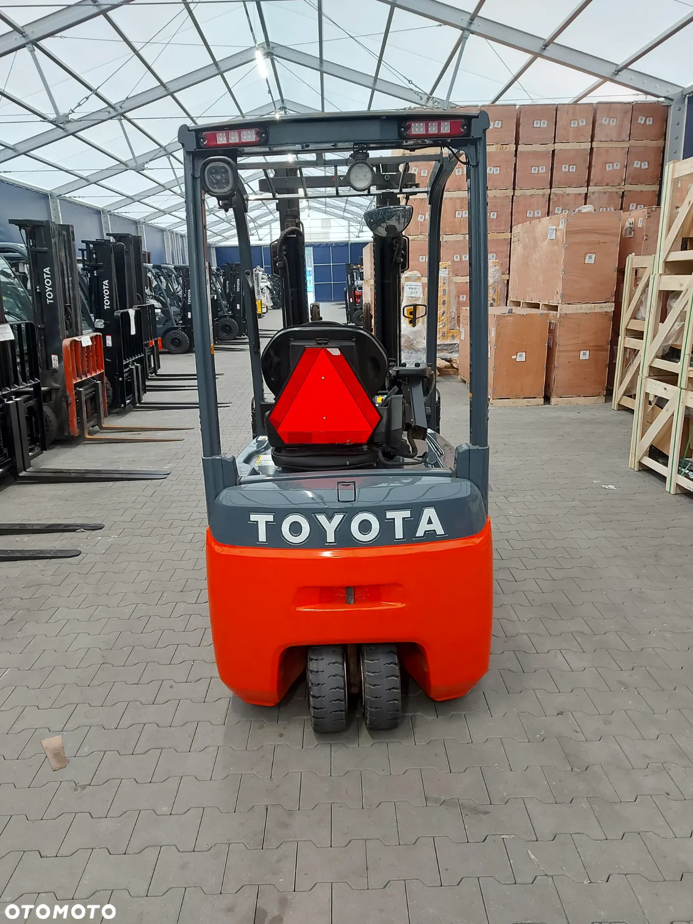 Toyota 8FBE20T - 4
