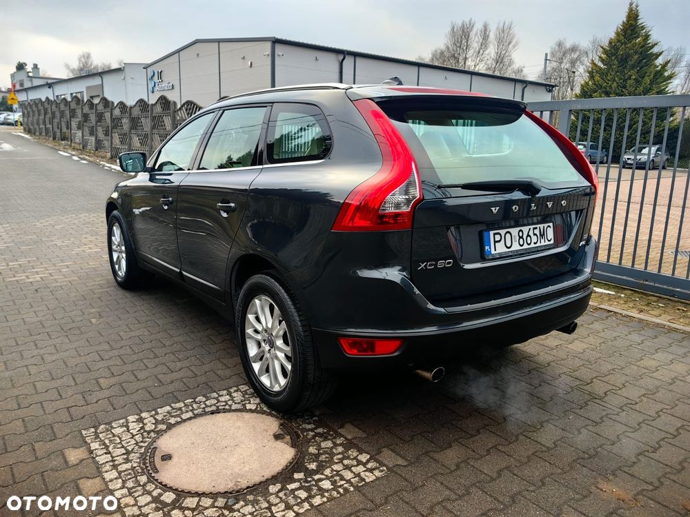 Volvo XC 60 D5 AWD Summum - 7