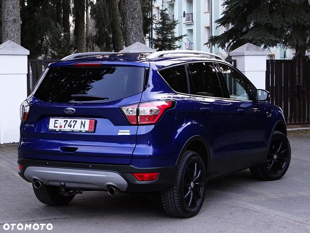 Ford Kuga 1.5 EcoBoost 2x4 Titanium - 4