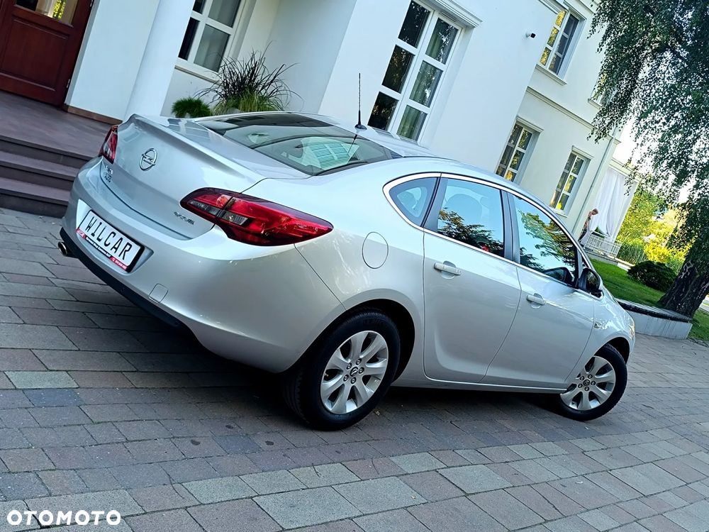 Opel Astra 1.4 T Energy EU6 - 13