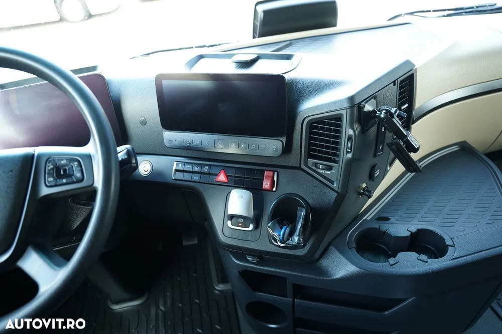Mercedes-Benz ACTROS L 1848 / CABINĂ TIP „SALON” (CABINĂ DE LOCUIT) / STREAMSPACE / ANVELOPE 100% - 30