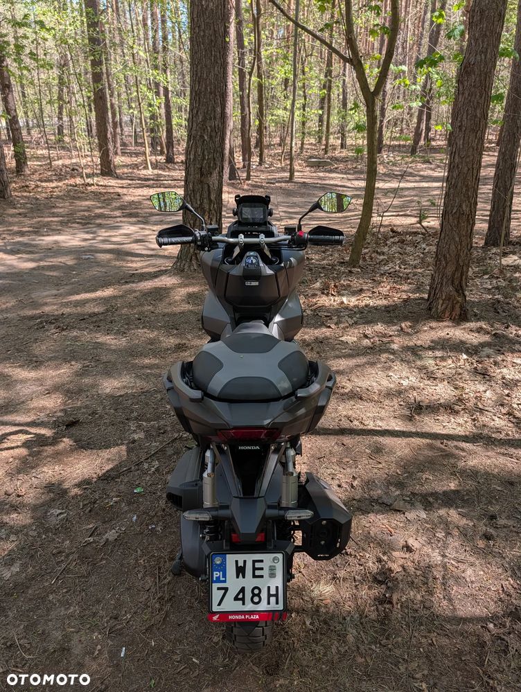 Honda ADV350 - 6