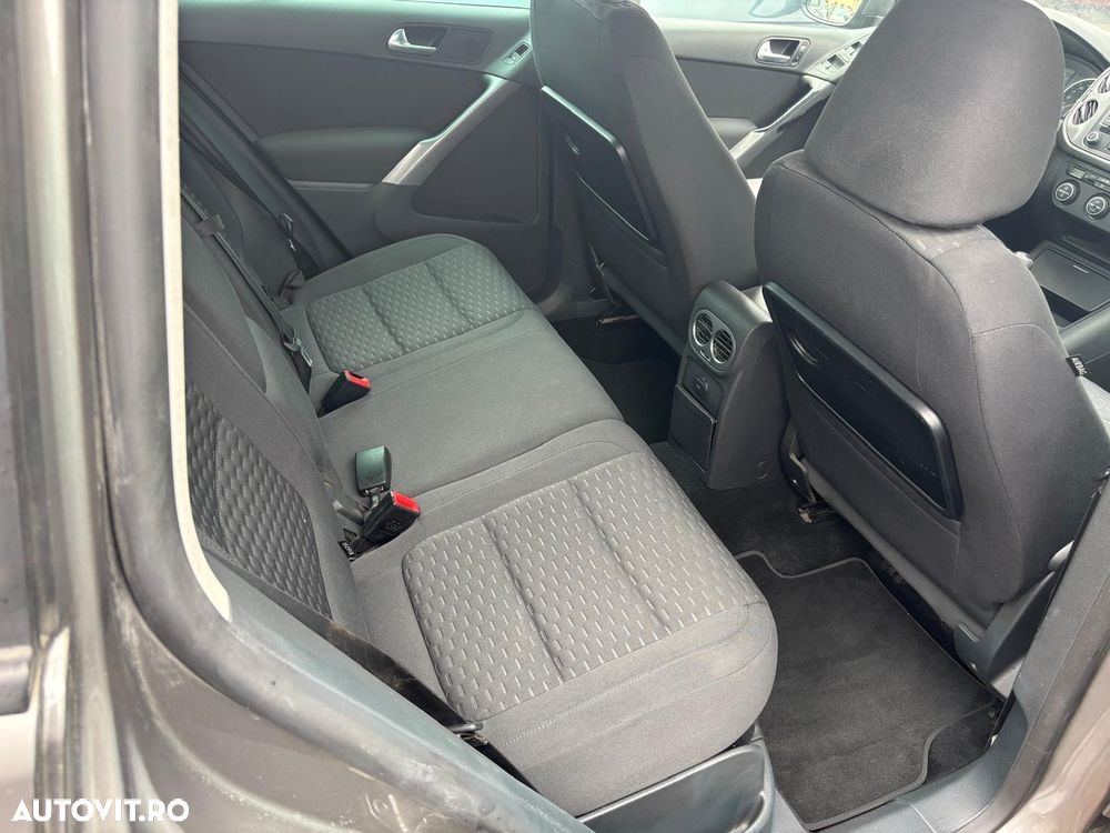 Volkswagen Tiguan - 8
