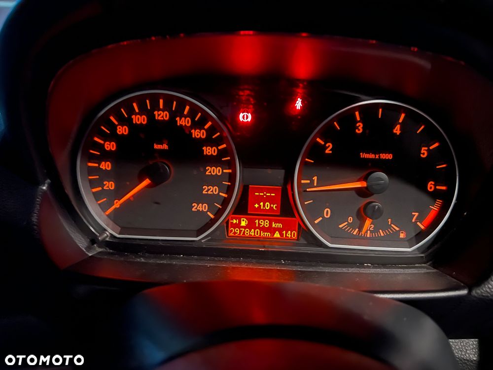 BMW Seria 1 116i - 8