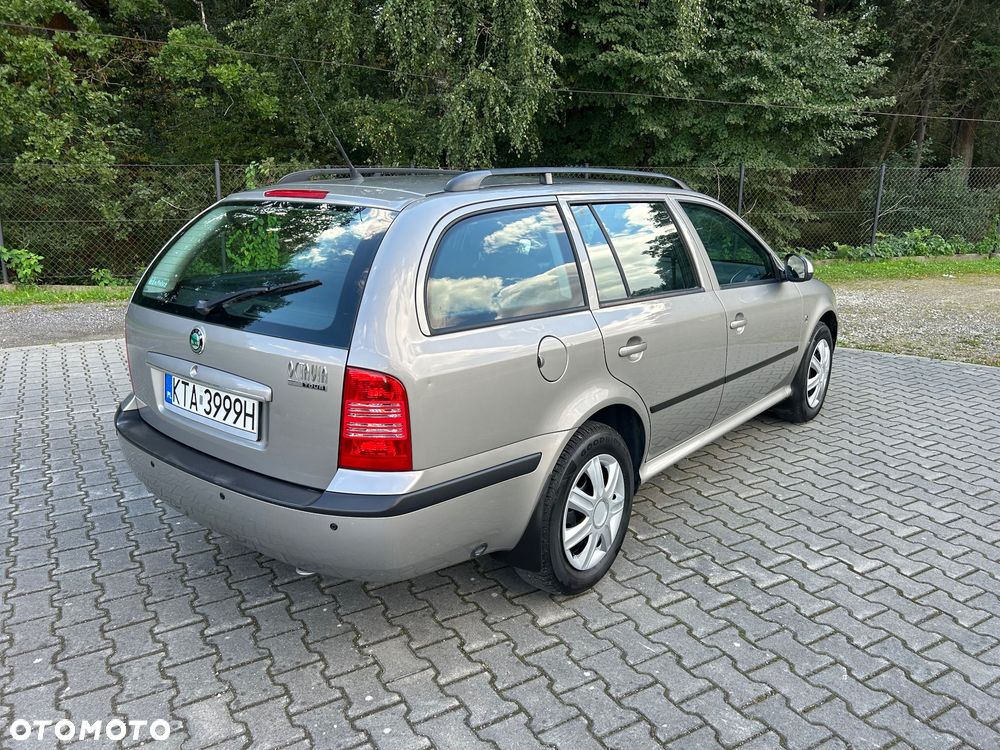 Skoda Octavia - 2