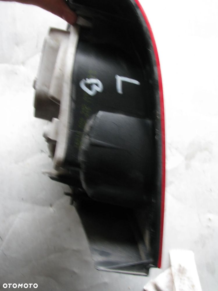 LAMPA LEWY TYŁ VW POLO IV 6Q6945257A - 3