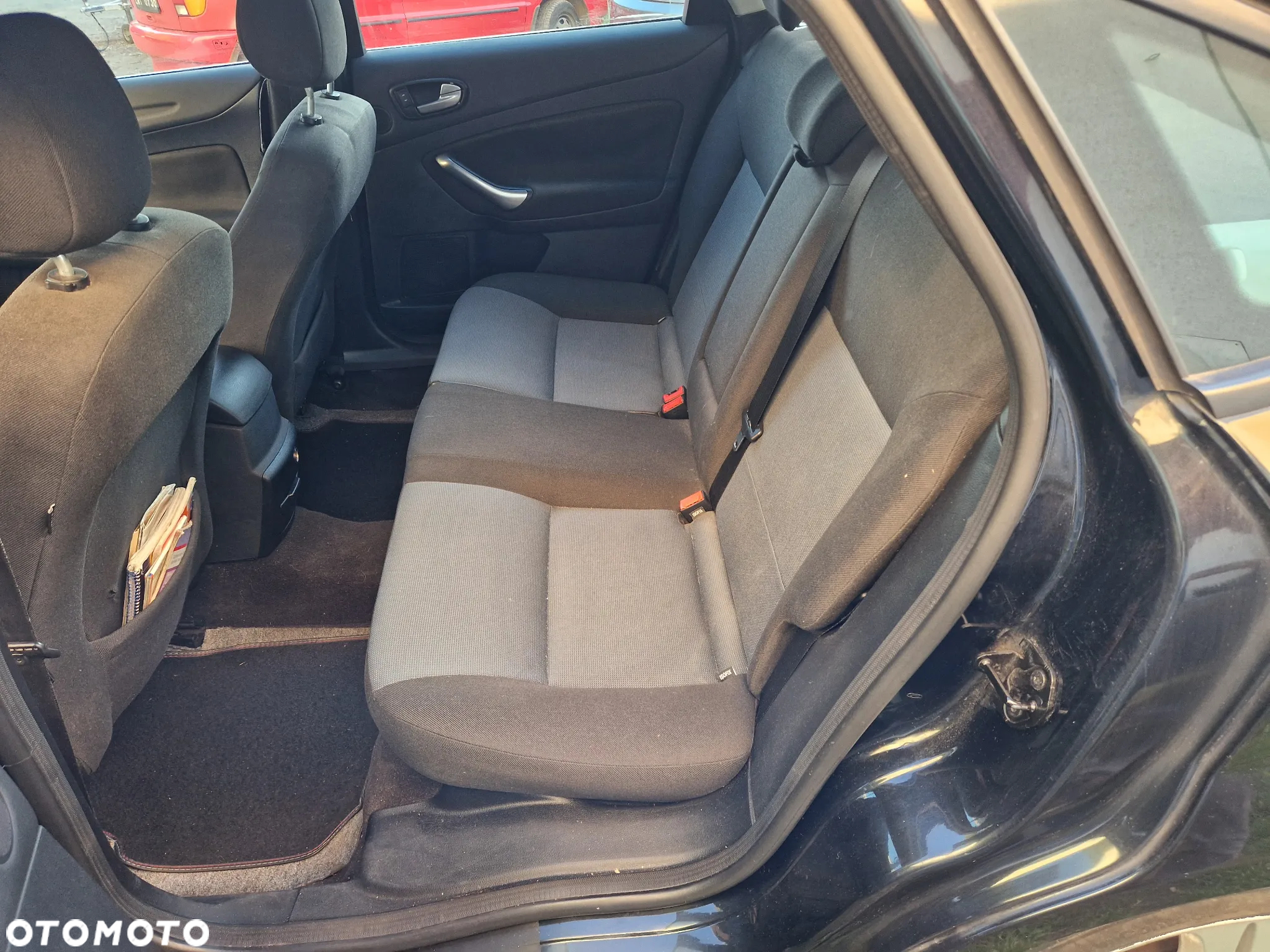 Ford Mondeo - 12