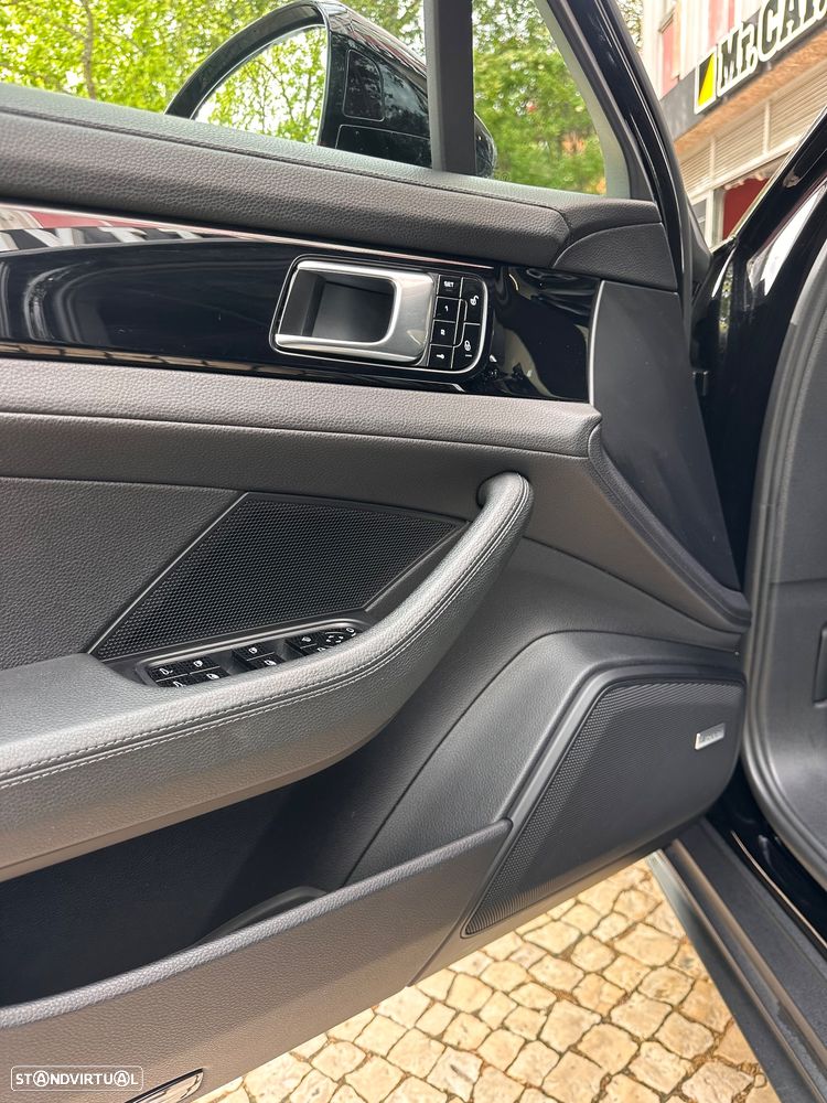 Porsche Panamera 4 S - 8