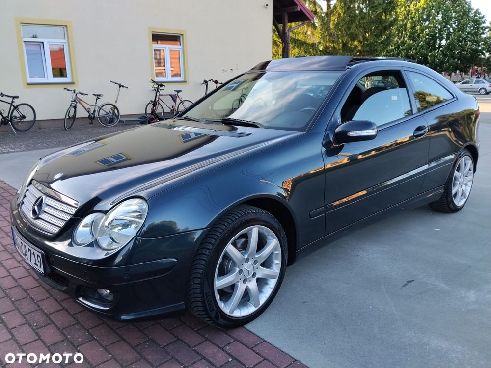 Mercedes-Benz Klasa C 180 Kompressor Automatik Sport Edition - 11