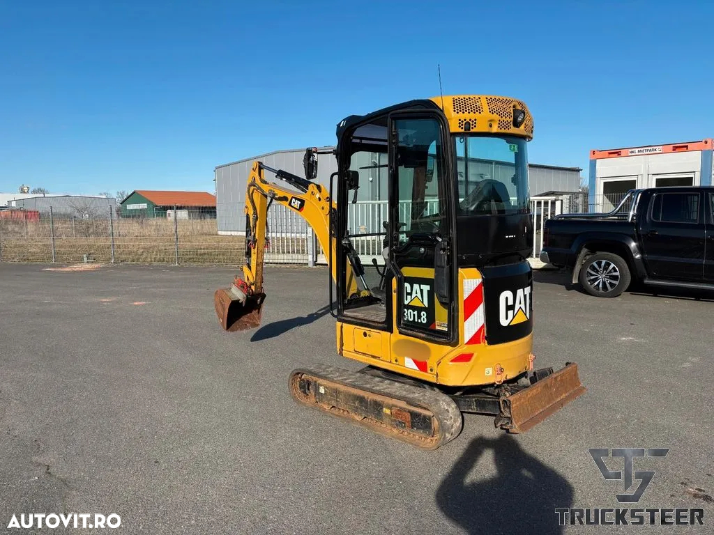Cat 301.8 - 5