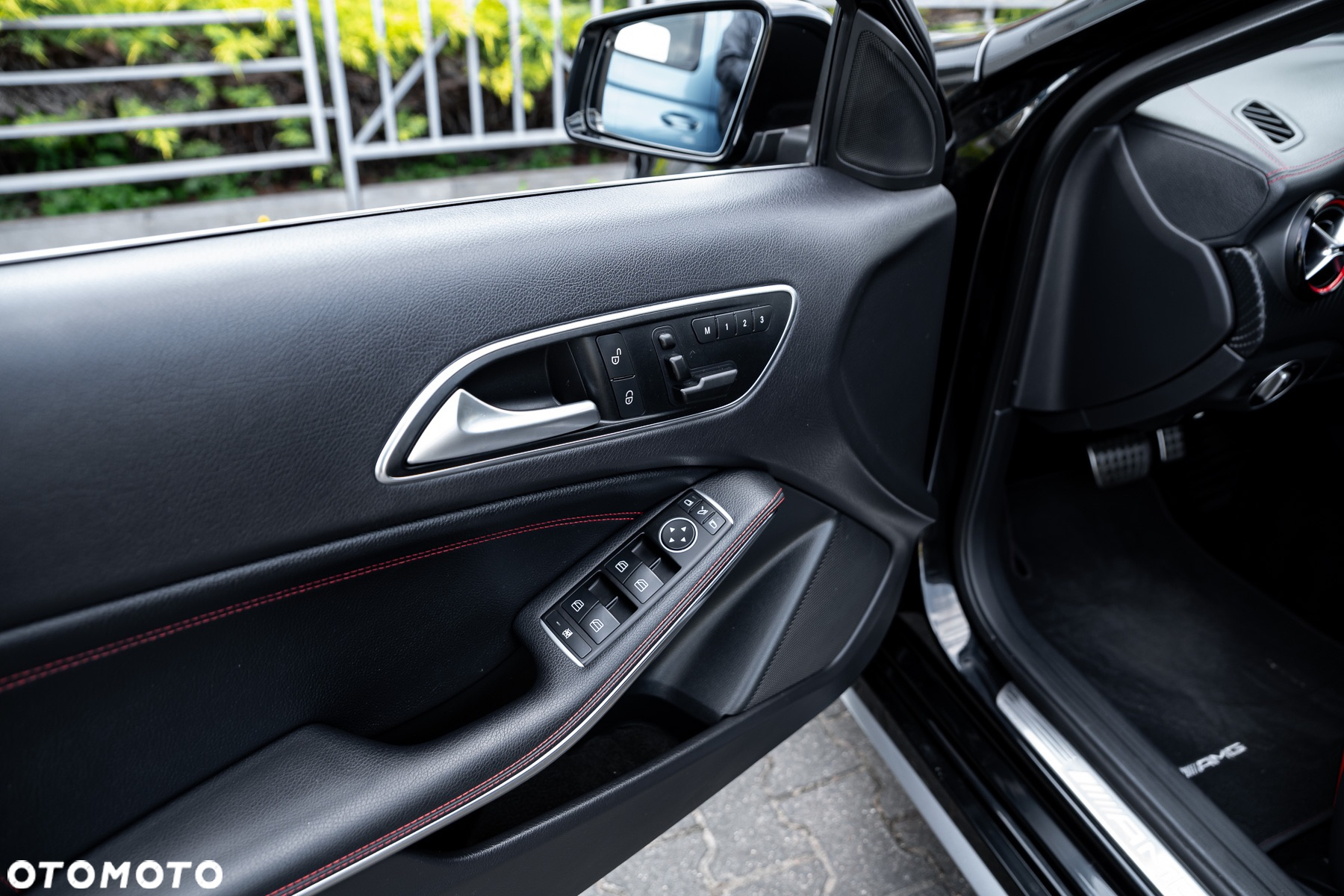 Mercedes-Benz Klasa A 45 AMG 4Matic AMG Speedshift 7G-DCT - 17