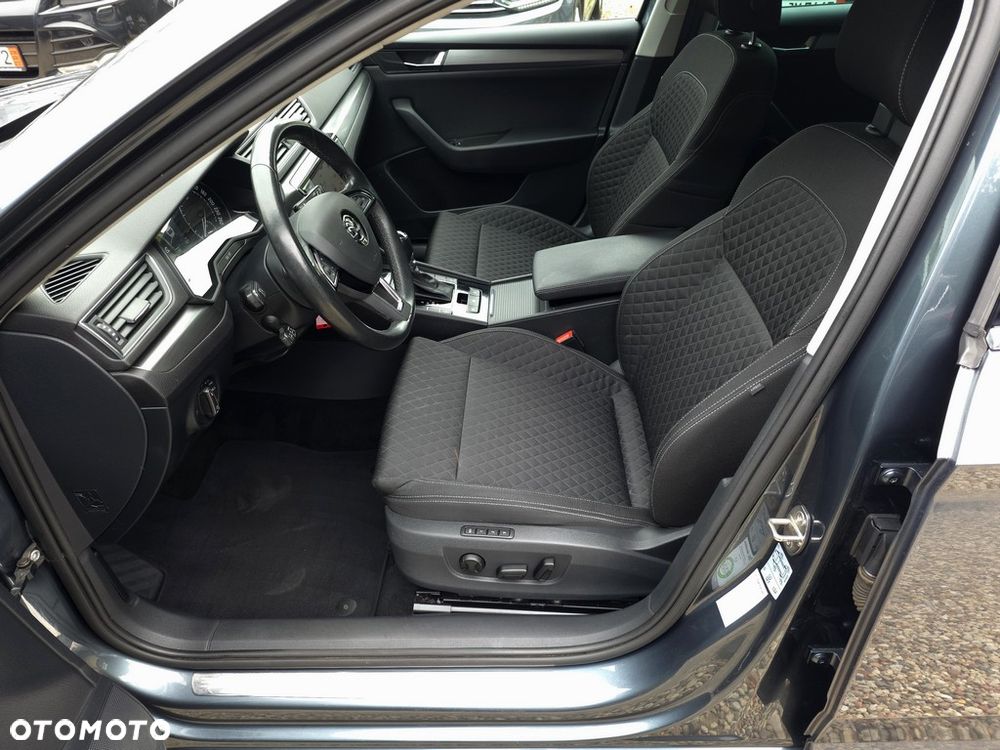 Skoda Superb 2.0 TDI Style DSG - 10