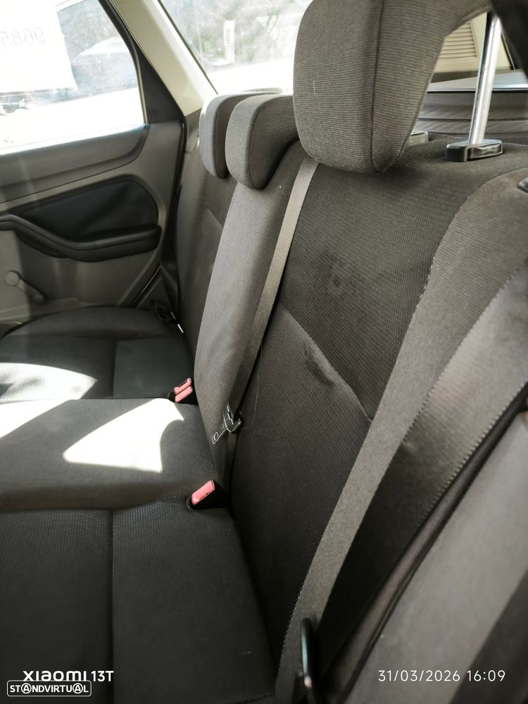 Ford Focus SW 1.6 TDCi Titanium - 8