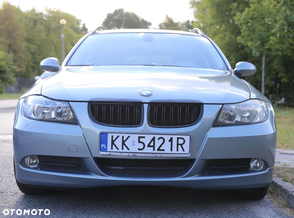 BMW Seria 3 318i Touring - 7