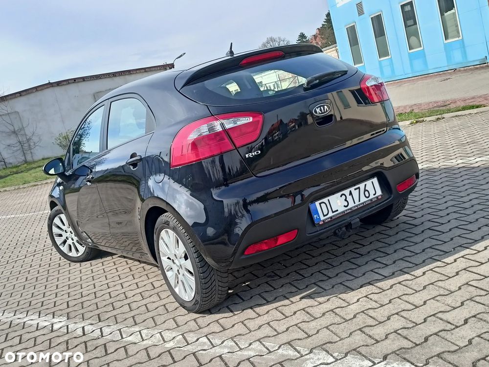 Kia Rio 1.2 Attract - 6